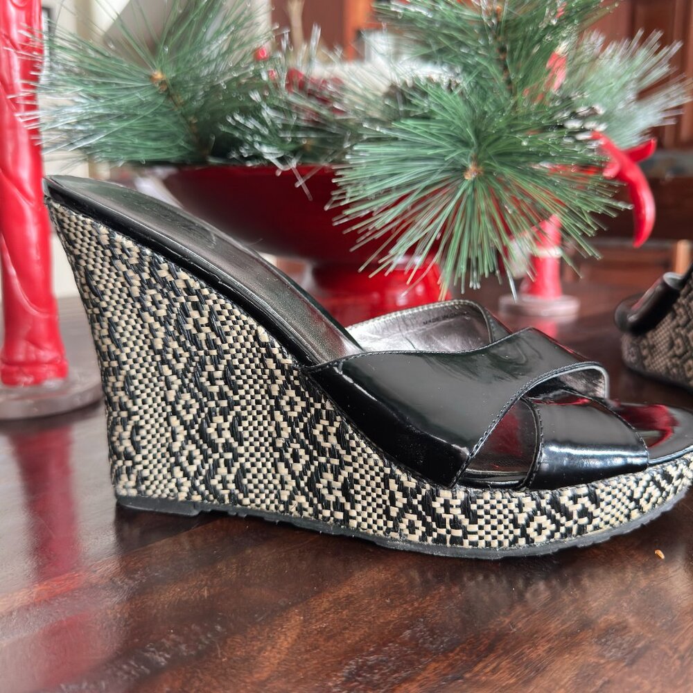 Charles by Charles David Black Patent Leather Wedge Sandals – Size 9.5 – 4" Snak